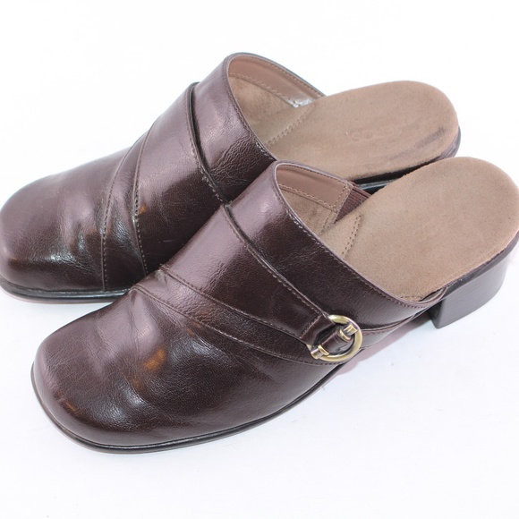 AEROSOLES Shoes - Aerosoles Dark Chocolate Leather Mules size 7